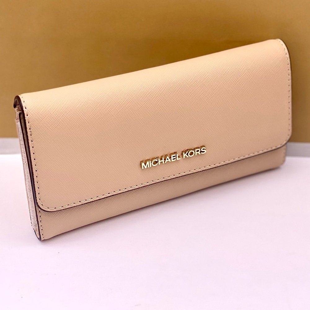 Michael Kors Trifold Wallet Buff - Picture 13 of 13